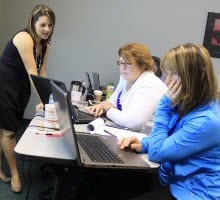 Hands-on SEO training during the SEO Bootcamp in Atlanta with Jenny Munn